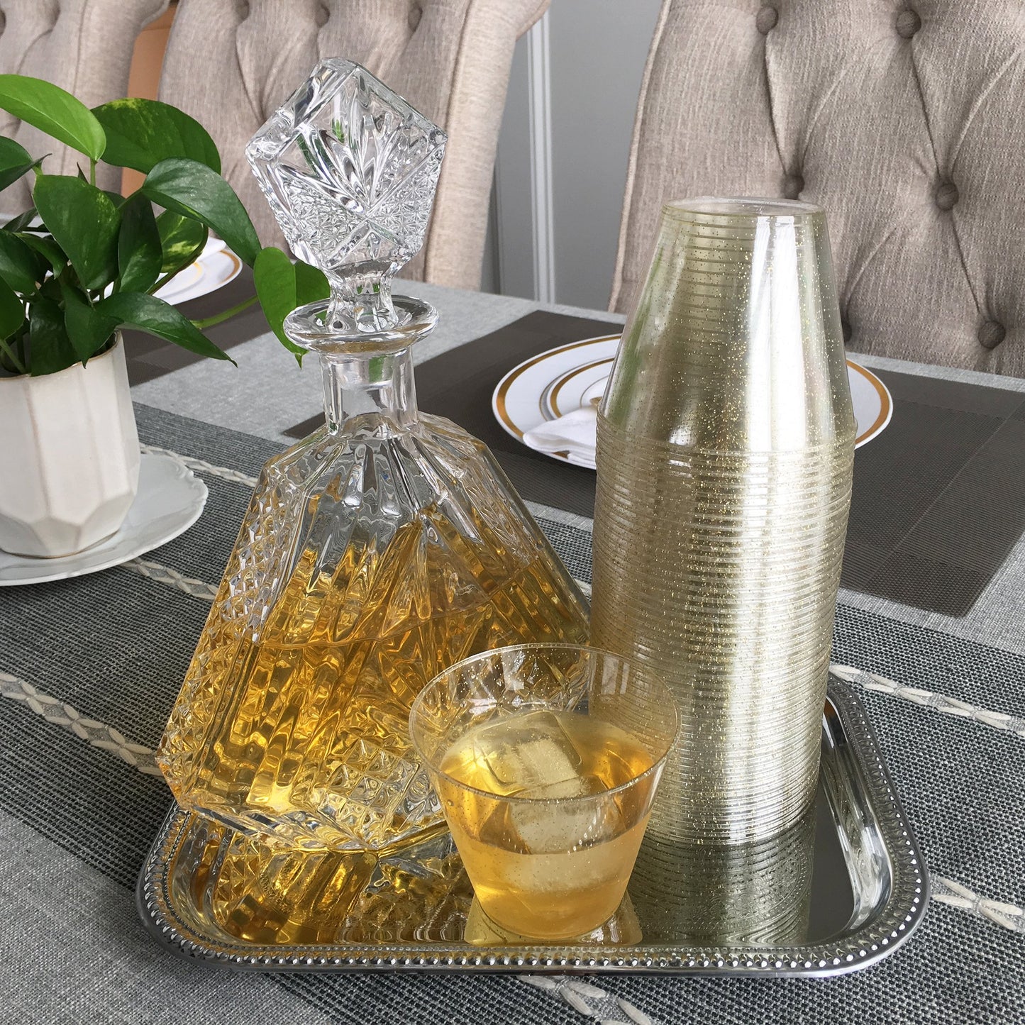 JL Prime 100 Gold Glitter Plastic Cups, 9 Oz Heavy Duty Reusable Disposable Gold Glitter Clear Plastic Cups, Old Fashioned Tumblers, Hard Plastic Drinking Cups for Party and Wedding