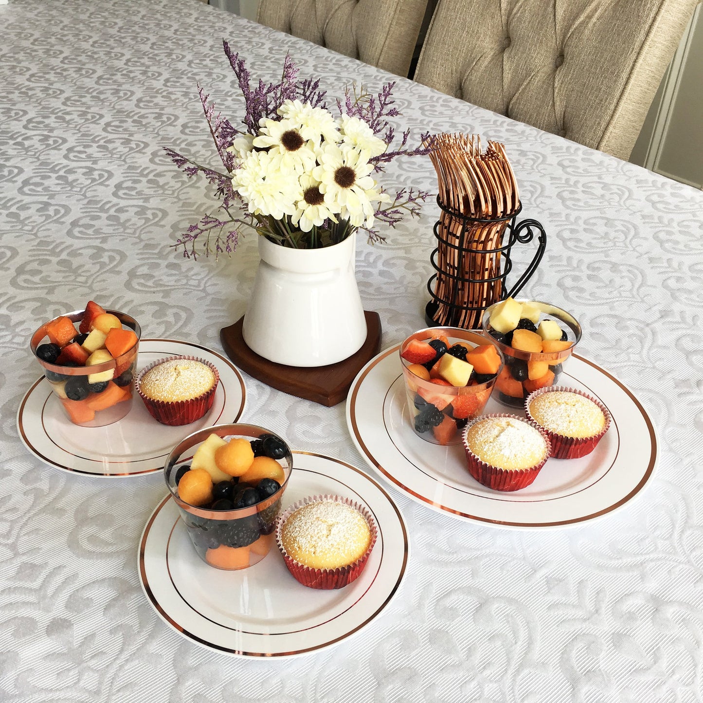 JL Prime 125 Piece Rose Gold Plastic Plates & Cutlery Set, Heavy Duty Disposable Plastic Plates with Rose Gold Rim & Silverware, 25 Dinner Plates, 25 Salad Plates, 25 Forks, 25 Knives, 25 Spoons