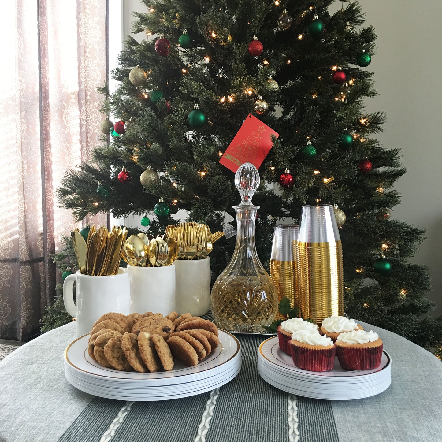 JL Prime 50 Piece Gold Plastic Spoons Bulk Set, Gold Plastic Cutlery Set, Heavy Duty Utensils for Party & Wedding, Disposable Gold Flatware, Gold Plastic Spoons 50 Pack