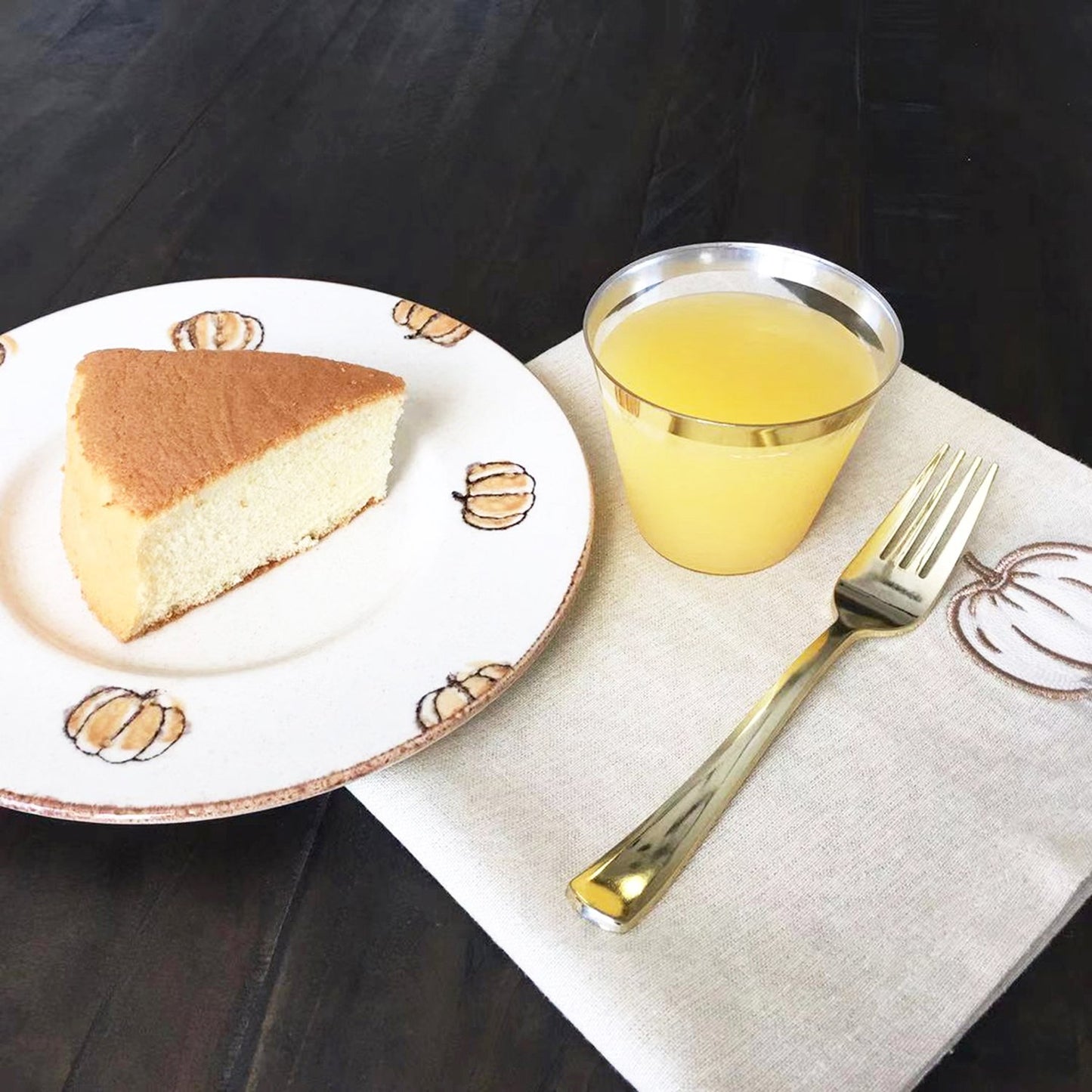 JL Prime 100 Piece Gold Plastic Forks Bulk Set, Gold Plastic Cutlery Set, Heavy Duty Utensils for Party & Wedding, Disposable Silver Flatware, Silver Plastic Forks 100 Pack