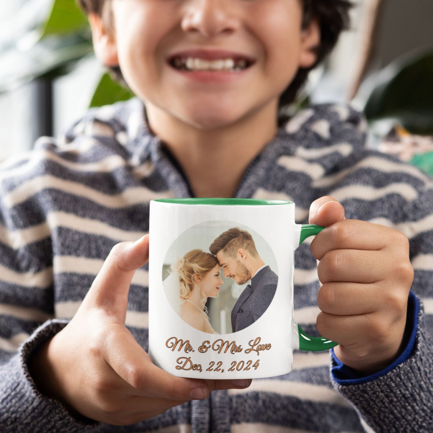 Personalisierte Tasse, weiß/grün, 325 ml, Geschenkidee mit Foto, Text oder Logo, Kreisdesign