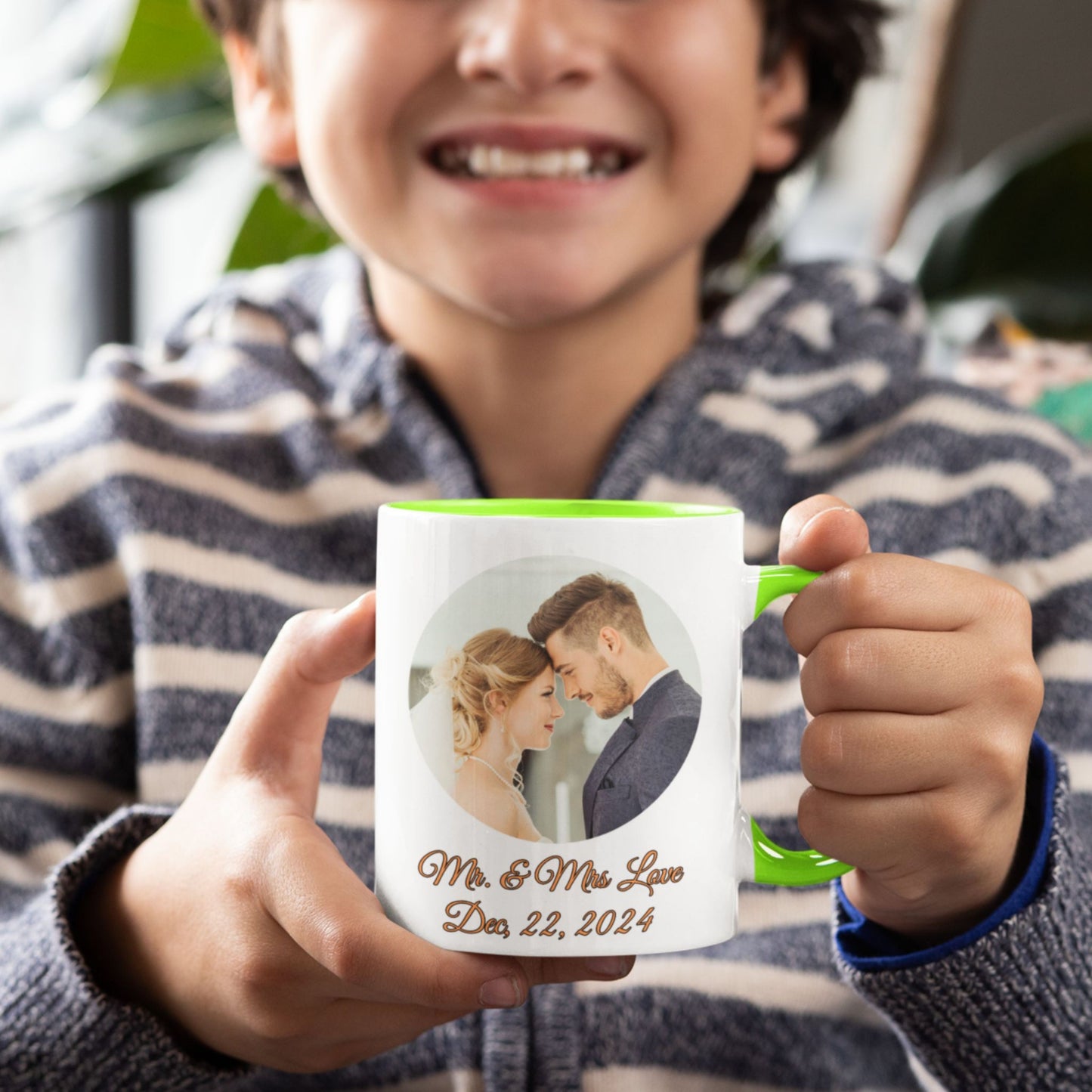 Personalisierte Tasse, weiß/hellgrün, 325 ml, Geschenkidee mit Foto, Text oder Logo, Kreisdesign