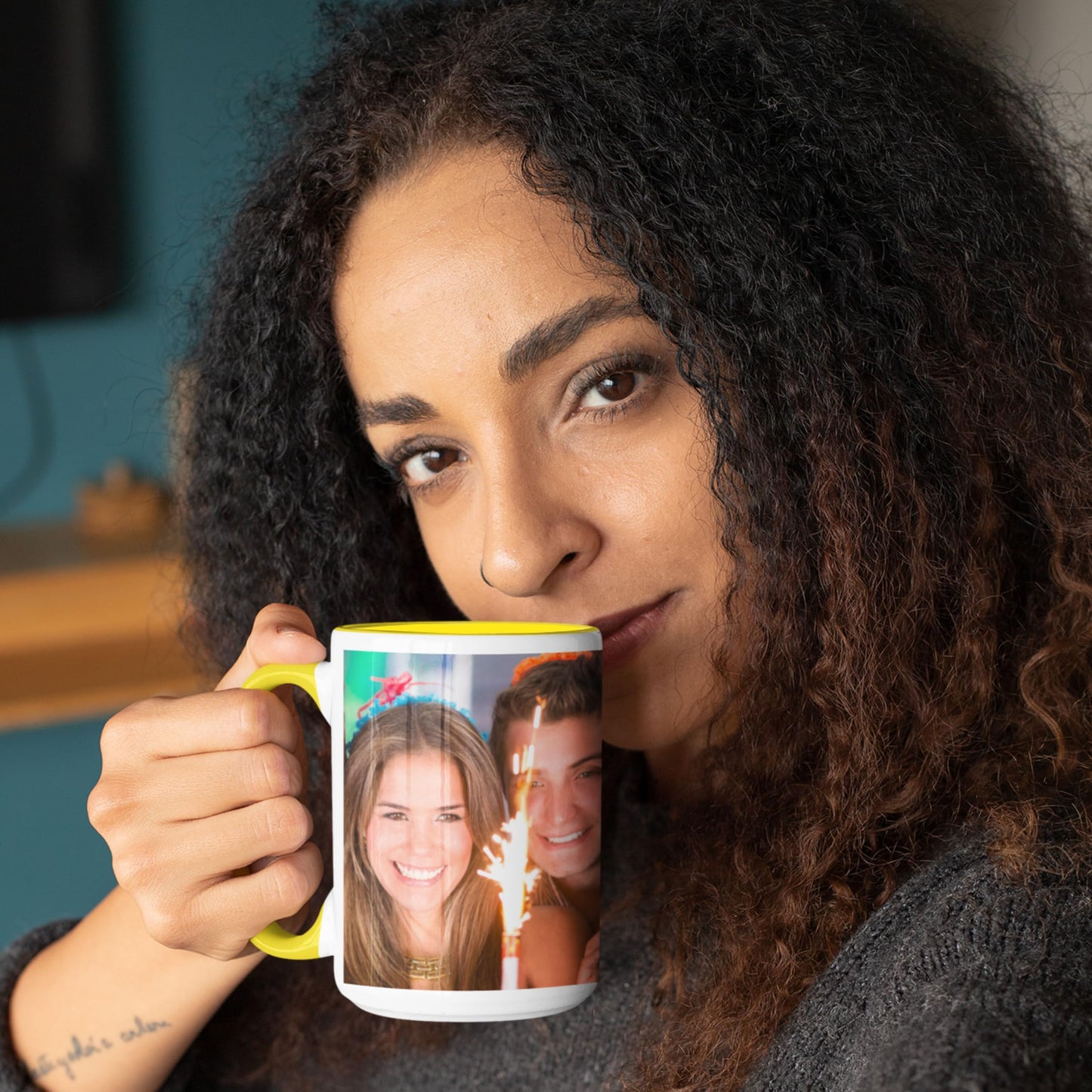 Mug personnalisé, 44 cl, motif enveloppant blanc/jaune, en céramique, cadeau personnalisé avec photo, texte ou logo