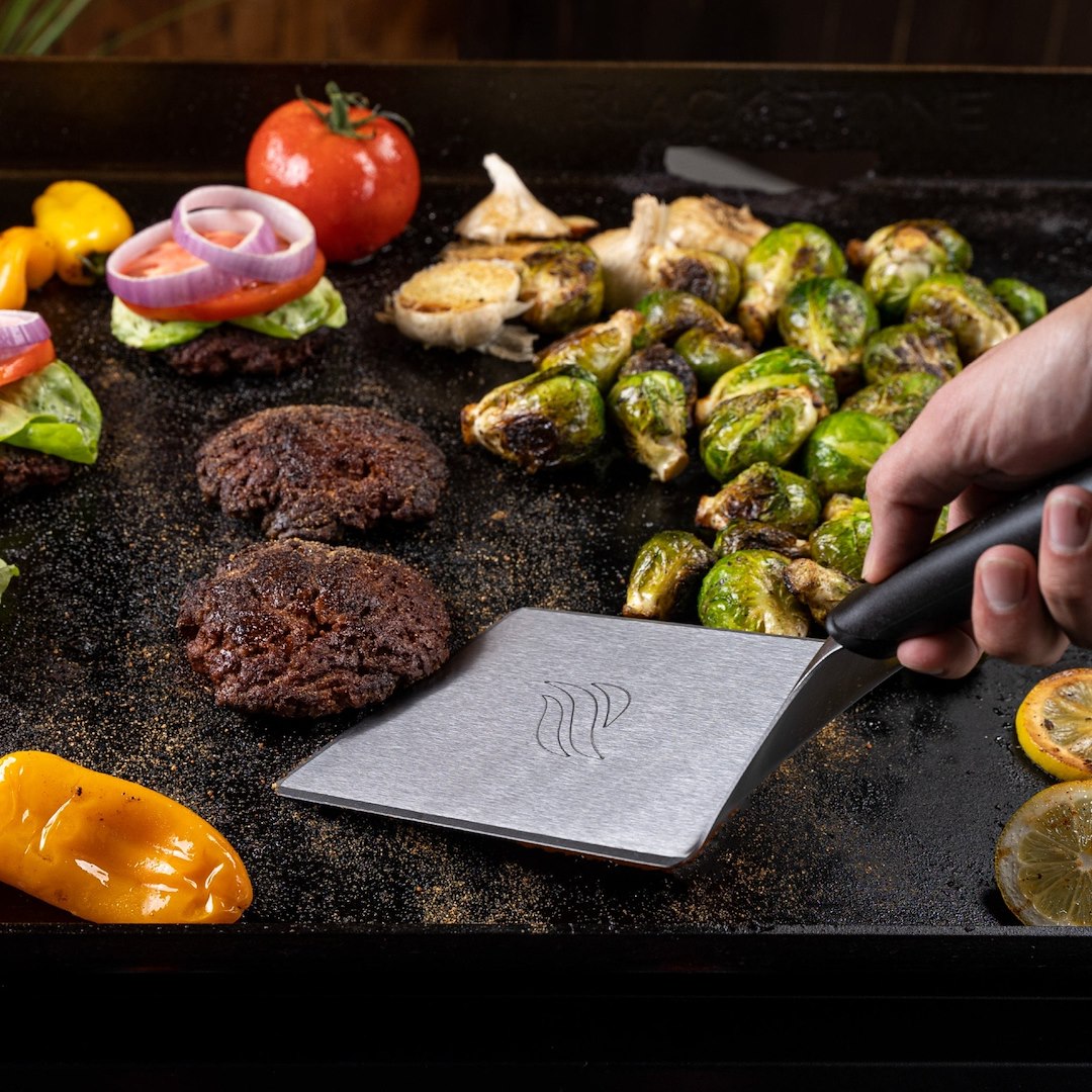 BLACKSTONE 5462 Burger Press; Used To Make Round Meat Patties; Hand Press; Single Patty Press; Dishwasher Safe; With Hamburger Spatula And Basting Dome