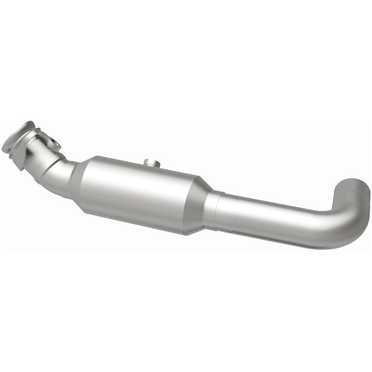 MagnaFlow Exhaust Products 21467 Magnaflow 48 State Converter 21-467 - Catalytic Converter; OEM Series; OE Replacement; 2-1/2 Inch Diameter Inlet/ Outlet; Dual Oxygen Sensor Bungs Pre Converter And Midbed; Not For Sale Or Use In The State Of California