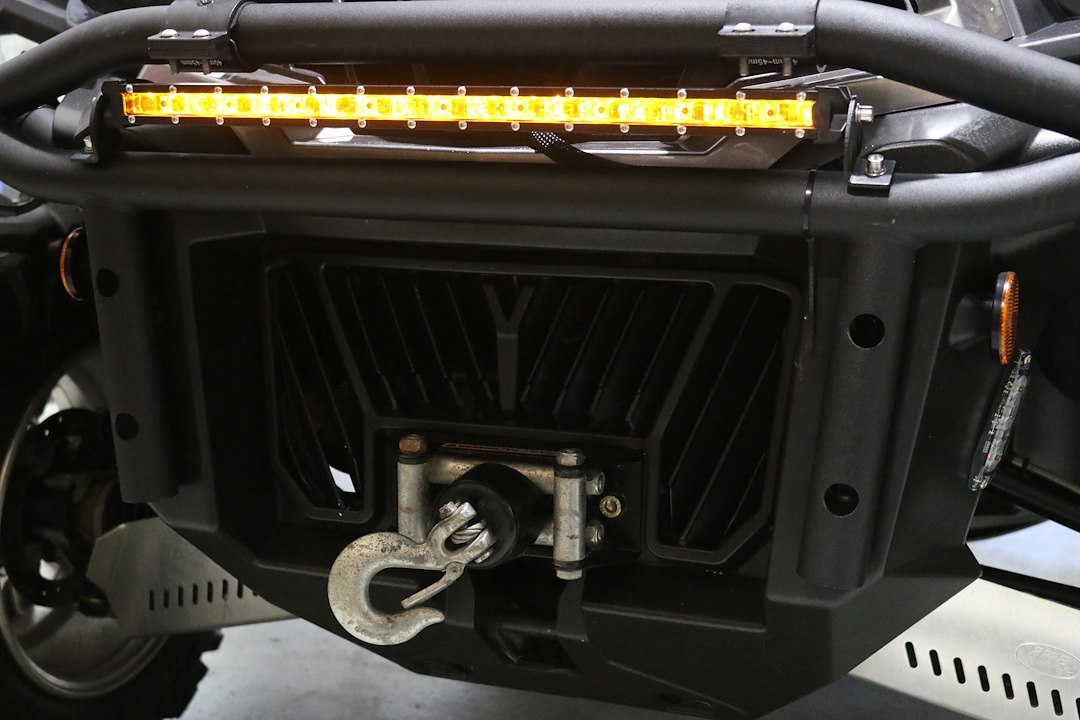 Race Sport Lighting LP20 RS - Light Bar; LoPro Series; LED; 20 Inch Length; White CREE Bulb; 90 Watt/ 10 To 30 Volt DC; 8500 Lumens; With Wiring Harness/ 2-Function Race Sport Switch And Amber Marker