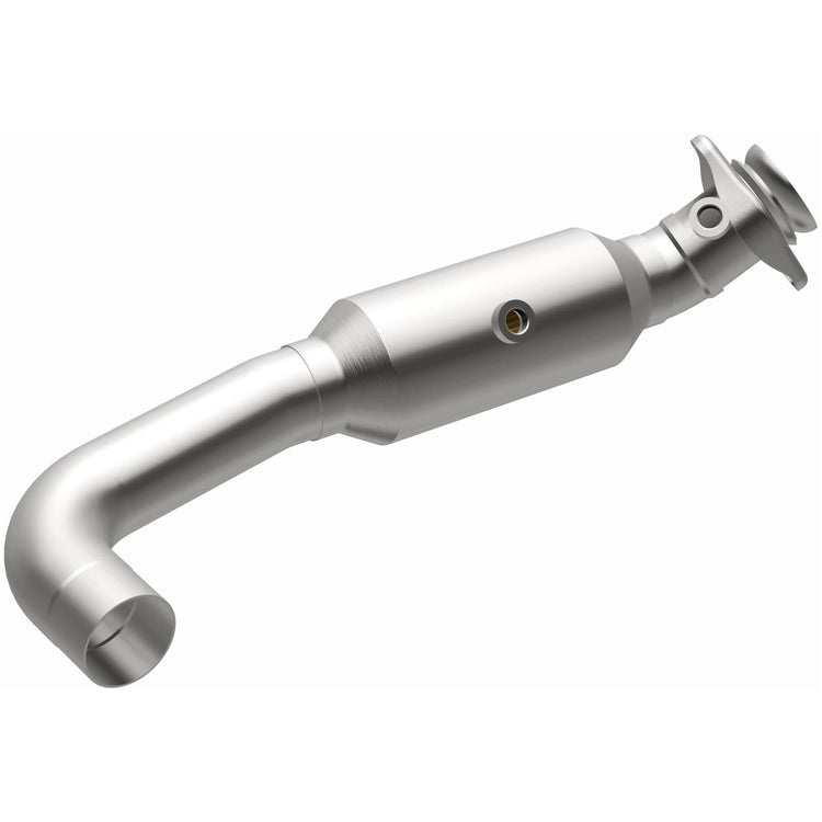 MagnaFlow Exhaust Products 21467 Magnaflow 48 State Converter 21-467 - Catalytic Converter; OEM Series; OE Replacement; 2-1/2 Inch Diameter Inlet/ Outlet; Dual Oxygen Sensor Bungs Pre Converter And Midbed; Not For Sale Or Use In The State Of California