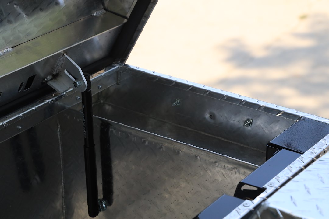 DEE ZEE DZ11748 DZ 11748 - Tool Box; Pro Series; Side Mount; Diamond Tread; Brite; Aluminum; 48 Inch Length